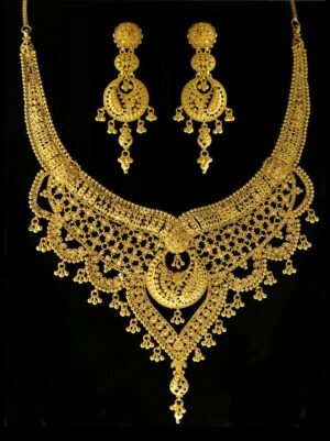 Queen's Grace Wedding Necklace Set with Earrings