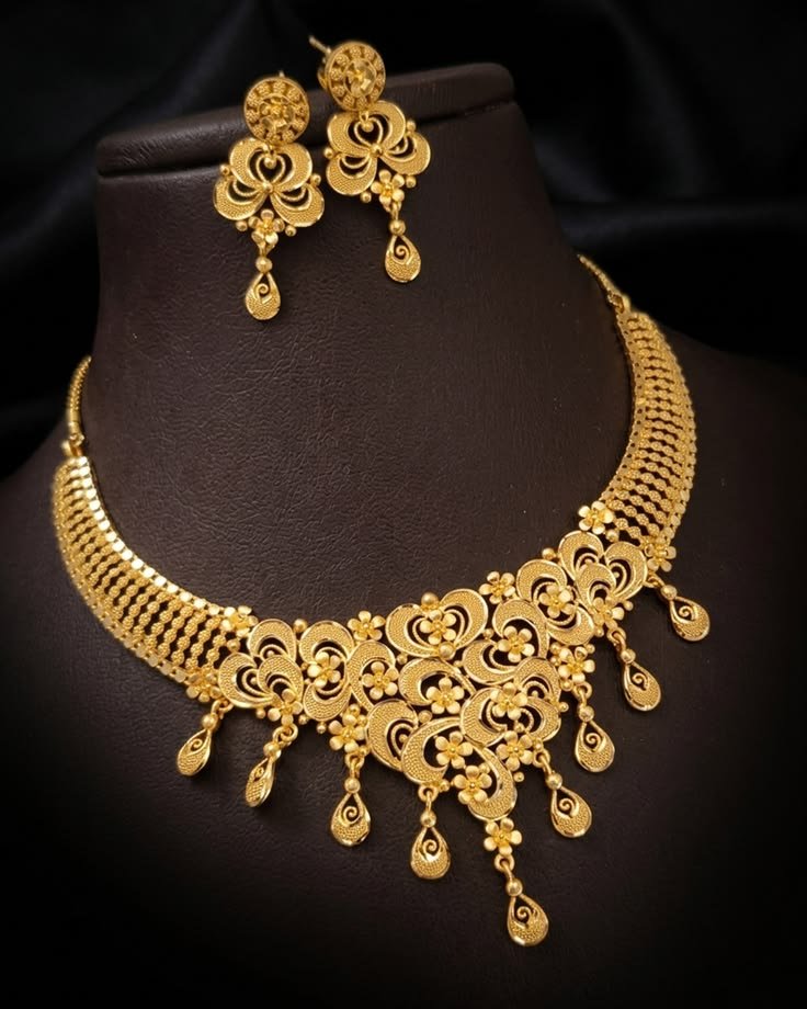Radiant Bride Statement Necklace