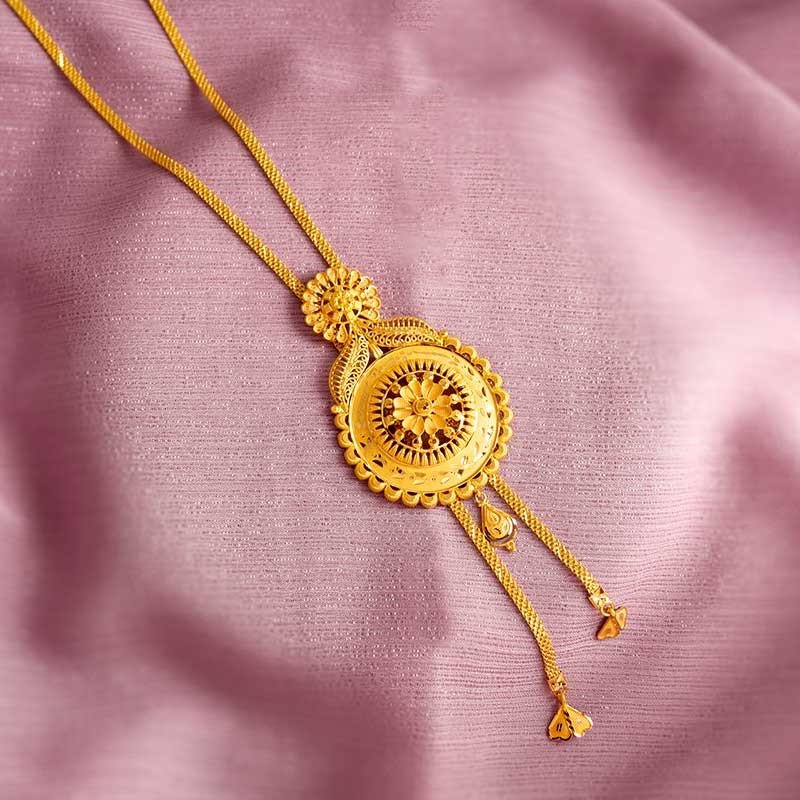 Gold Tie Chain, Gracefully Designed