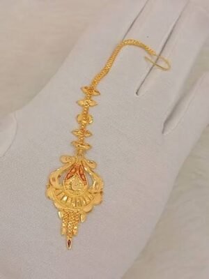 Mangtika, A Classic Bengali Bridal Grace