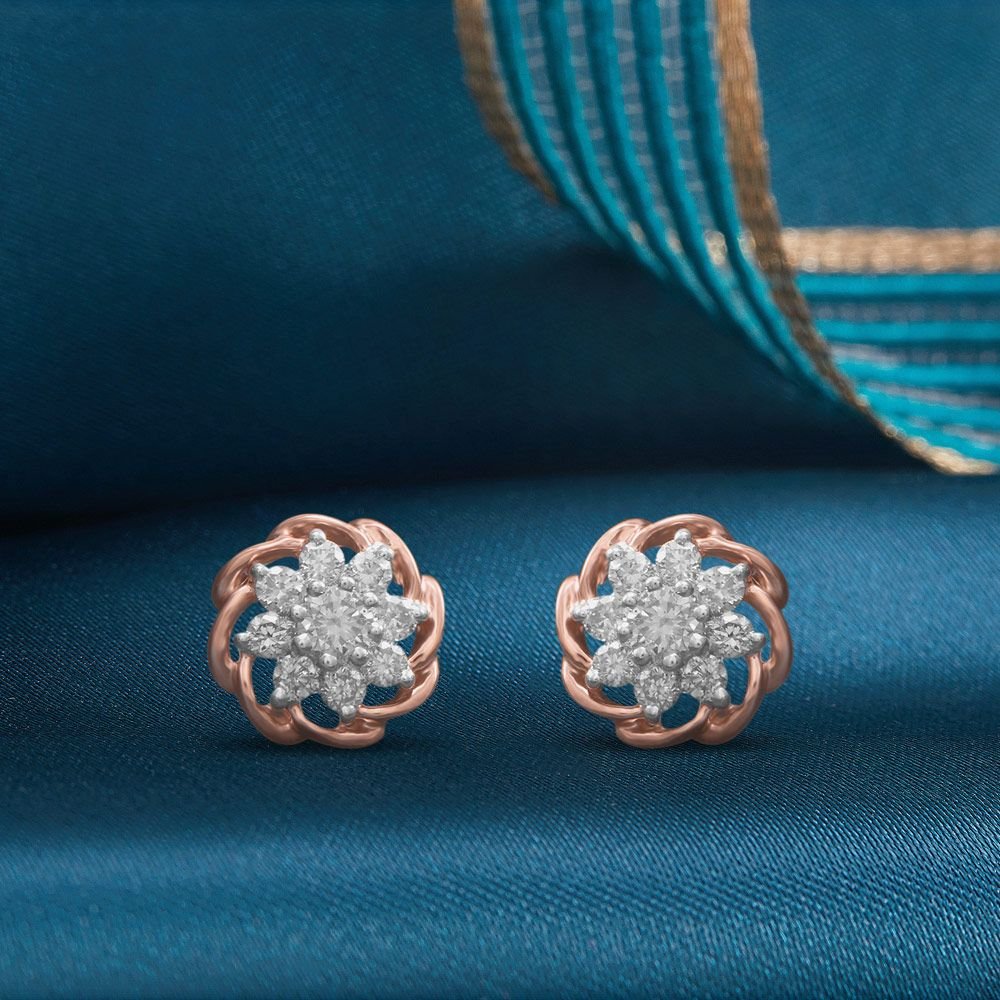 Glinting Leaves Diamond Earring
